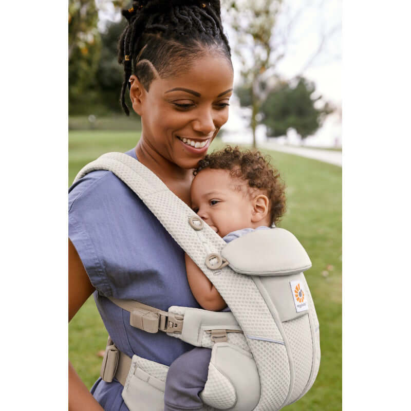 Ergobaby Omni Breeze Natural Beige - baby carrier